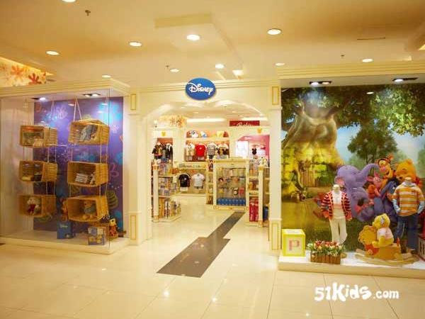 Toonsland时尚童装店铺展示
