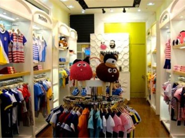 泡泡噜青少年装店铺展示