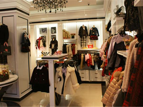 Vezzoso Valoroso青少年装店铺展示