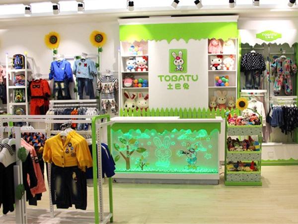 土巴兔时尚童装店铺展示