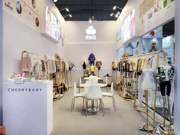樱桃贝贝婴童装店铺展示