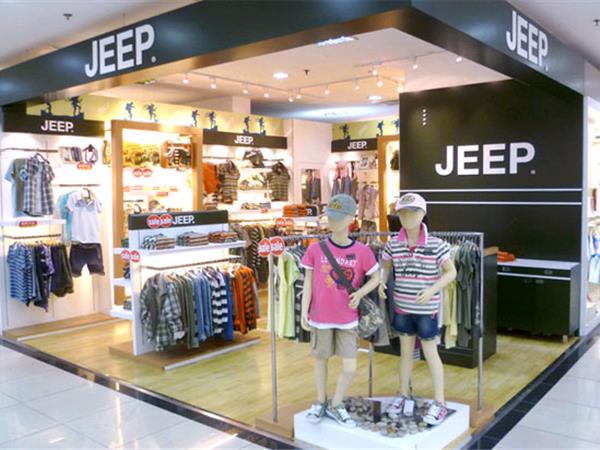 Jeep青少年装店铺展示