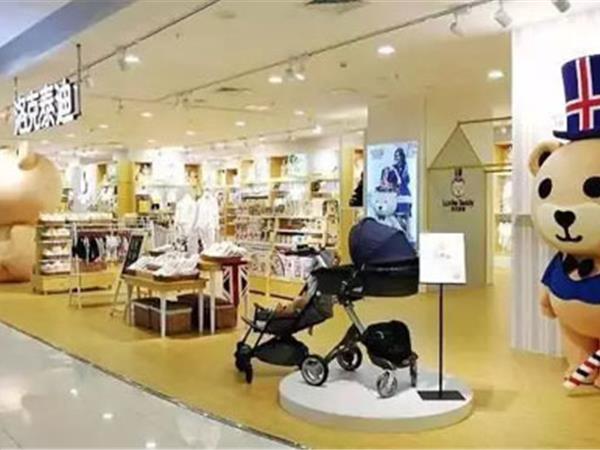 洛克泰迪青少年装店铺展示