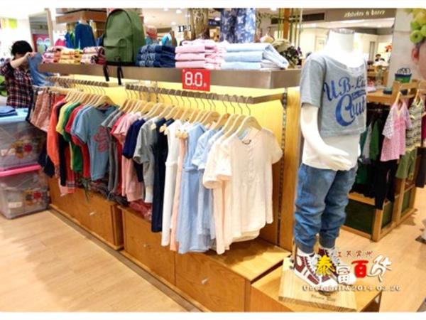 比尔叔叔时尚童装店铺展示