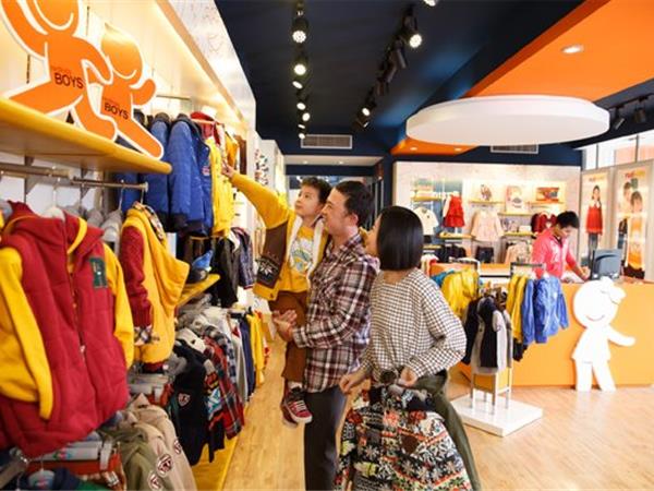 囧小孩青少年装店铺展示