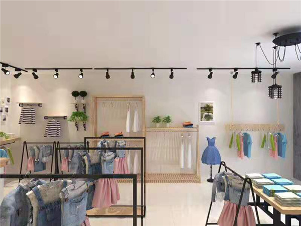 米作青少年装店铺展示