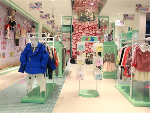 芭乐兔时尚童装店铺展示