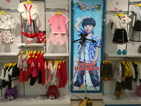魔法叮铛青少年装店铺展示