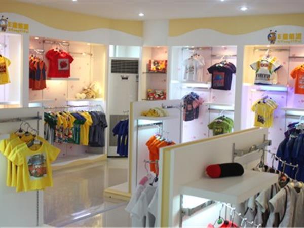 e童依派青少年装店铺展示