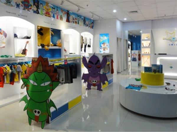 天熹乐园时尚童装店铺展示