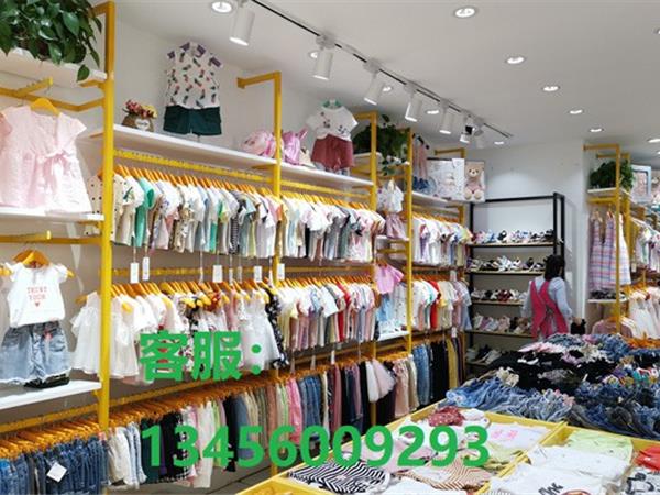 淘衣城堡时尚童装店铺展示