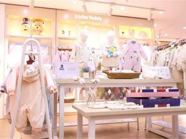 洛克泰迪青少年装店铺展示