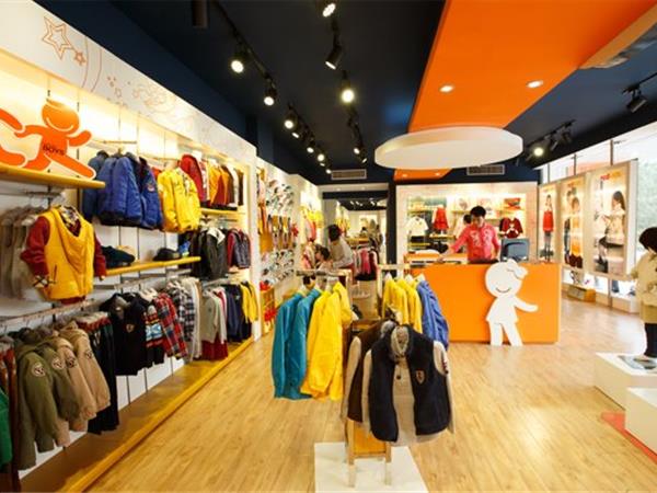 囧小孩青少年装店铺展示