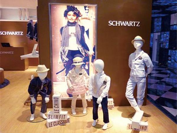 SCHWARTZ时尚童装店铺展示