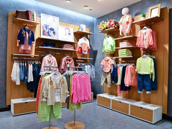 Moomoo时尚童装店铺展示