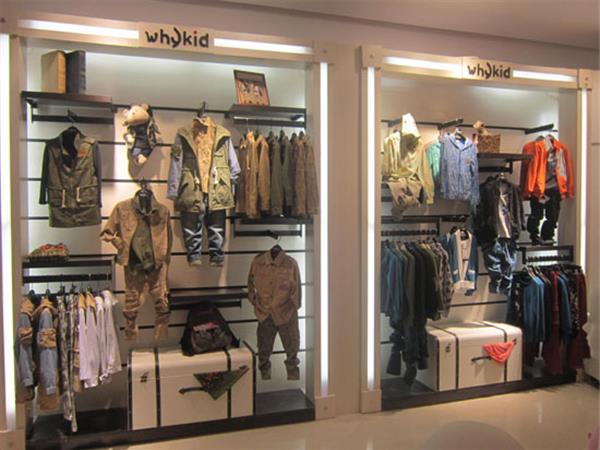 外奇青少年装店铺展示
