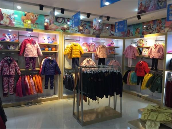 狮子王青少年装店铺展示