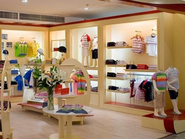 拉童木时尚童装店铺展示