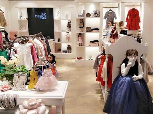粒子粒姿时尚童装店铺展示