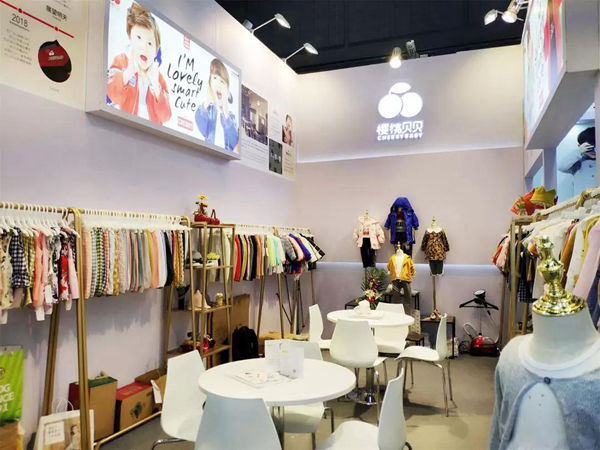 樱桃贝贝婴童装店铺展示