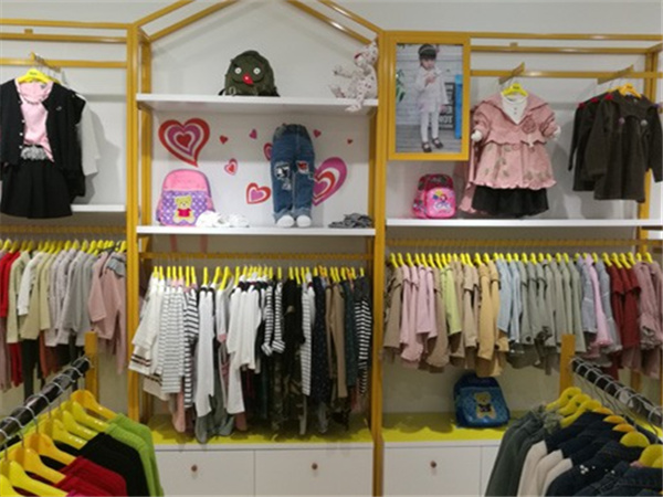 魔法叮铛青少年装店铺展示