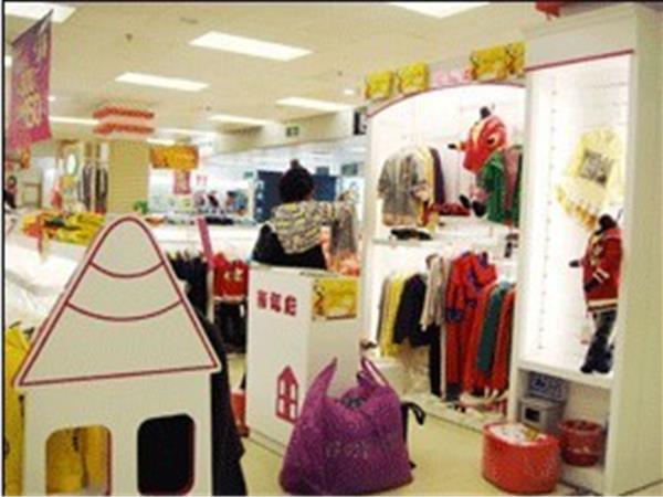 斯诺尼时尚童装店铺展示
