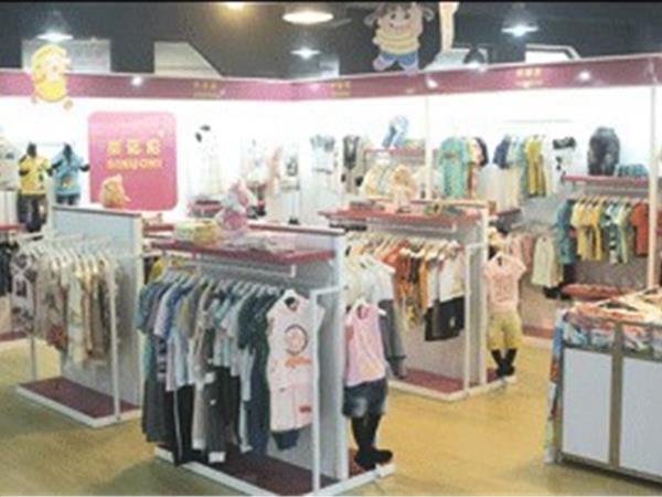 斯诺尼时尚童装店铺展示