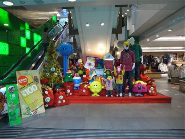 奇先生妙小姐时尚童装店铺展示