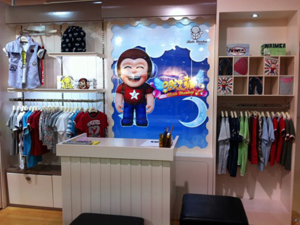 哈乐猴青少年装店铺展示