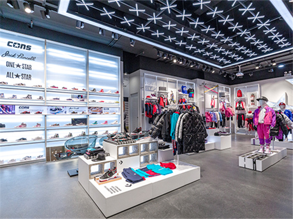 converse（匡威）青少年装店铺展示