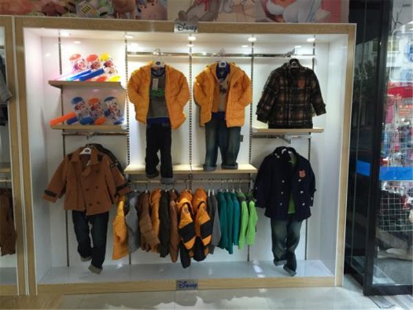 狮子王青少年装店铺展示