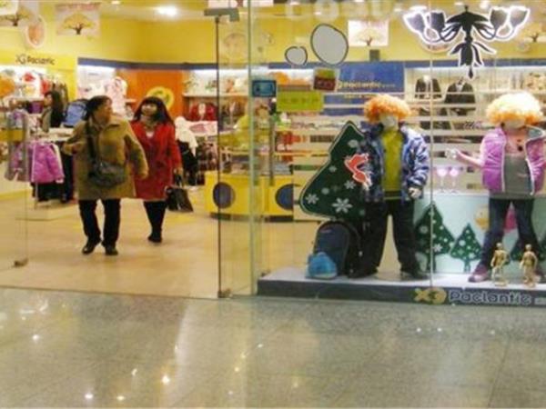 派克兰帝婴童装店铺展示