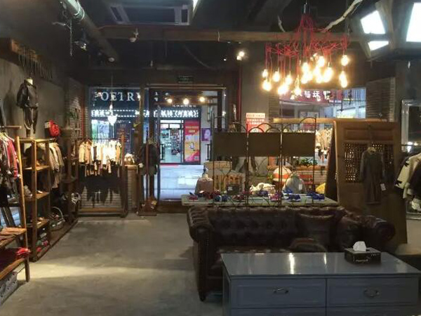 小苹果亲子装店铺展示