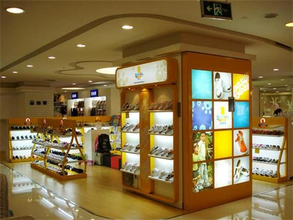 四季熊童鞋店铺展示