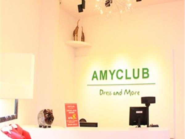 爱美汇时尚童装店铺展示