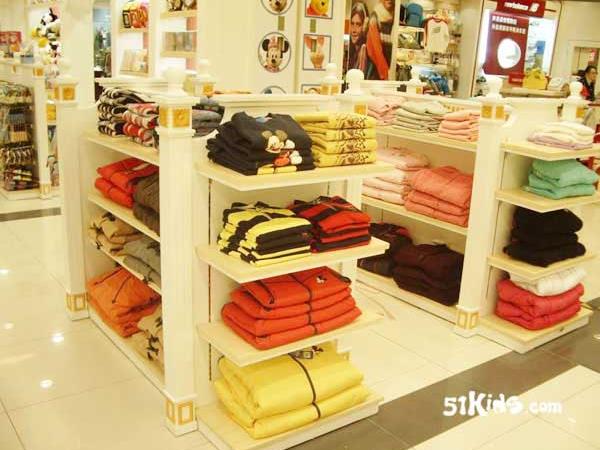 Toonsland时尚童装店铺展示