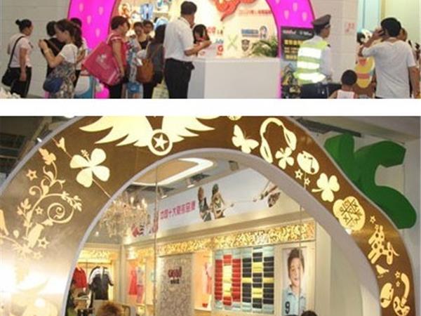 力果贝贝时尚童装店铺展示