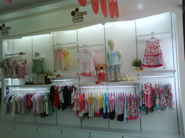 樱桃贝贝婴童装店铺展示