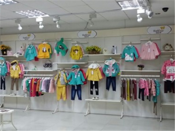 奈迪贝熊时尚童装店铺展示
