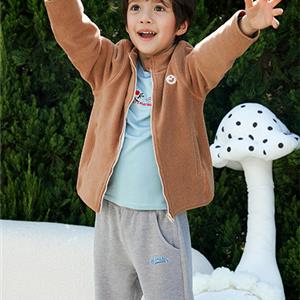服装鞋类企业加盟选什么好？久岁伴服装鞋类企业加盟怎么样？